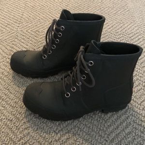 Hunter lace-up rain boots in dark green